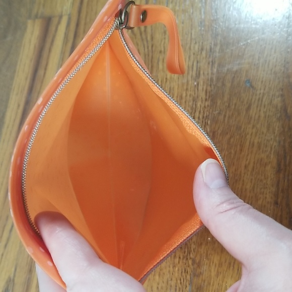 Peach with White Dots Makeup Bag with Gold Zipper NEVER USED - Picture 8 of 8